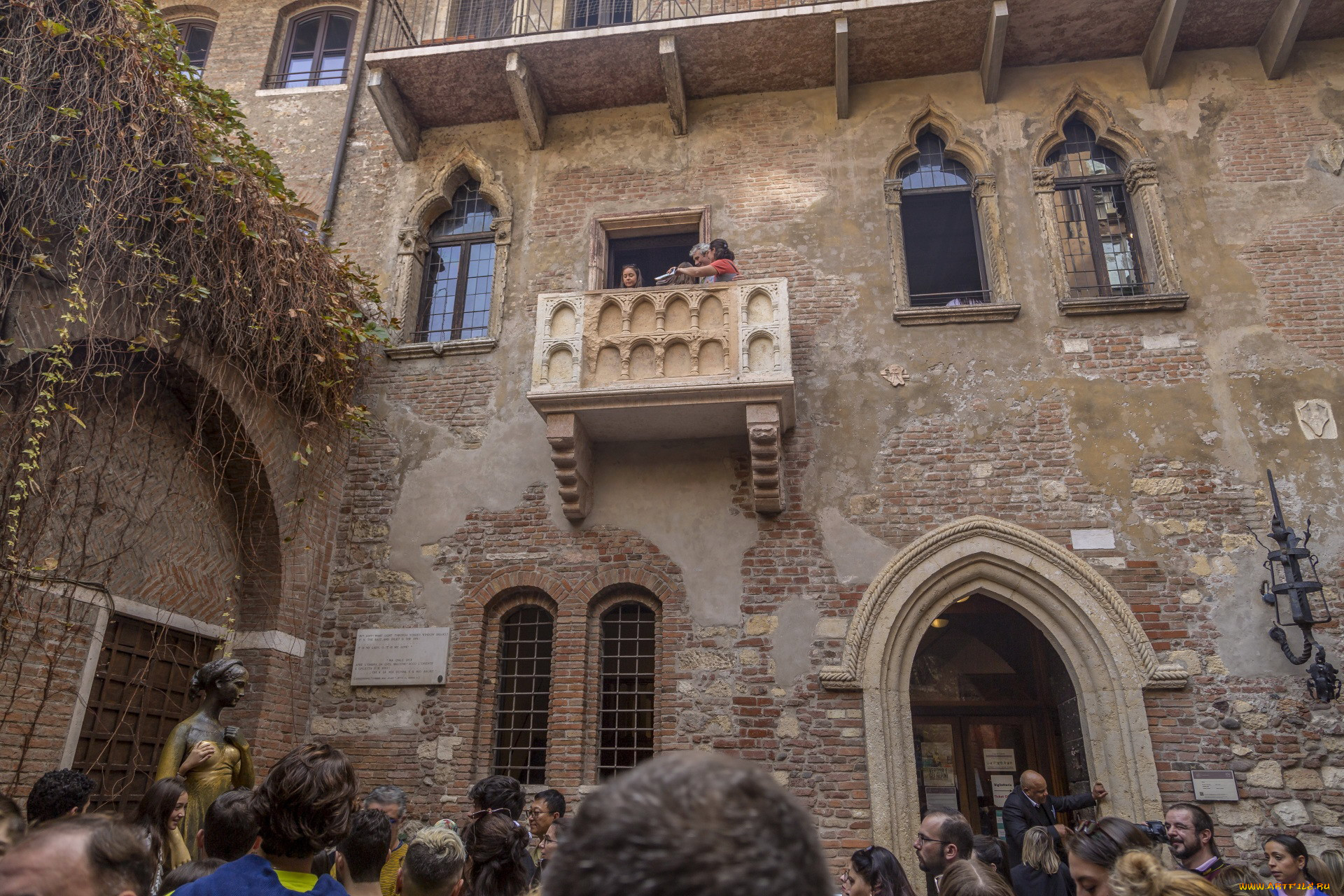 juliet capulet`s brick balcony, ,  , , juliet, capulet's, brick, balcony